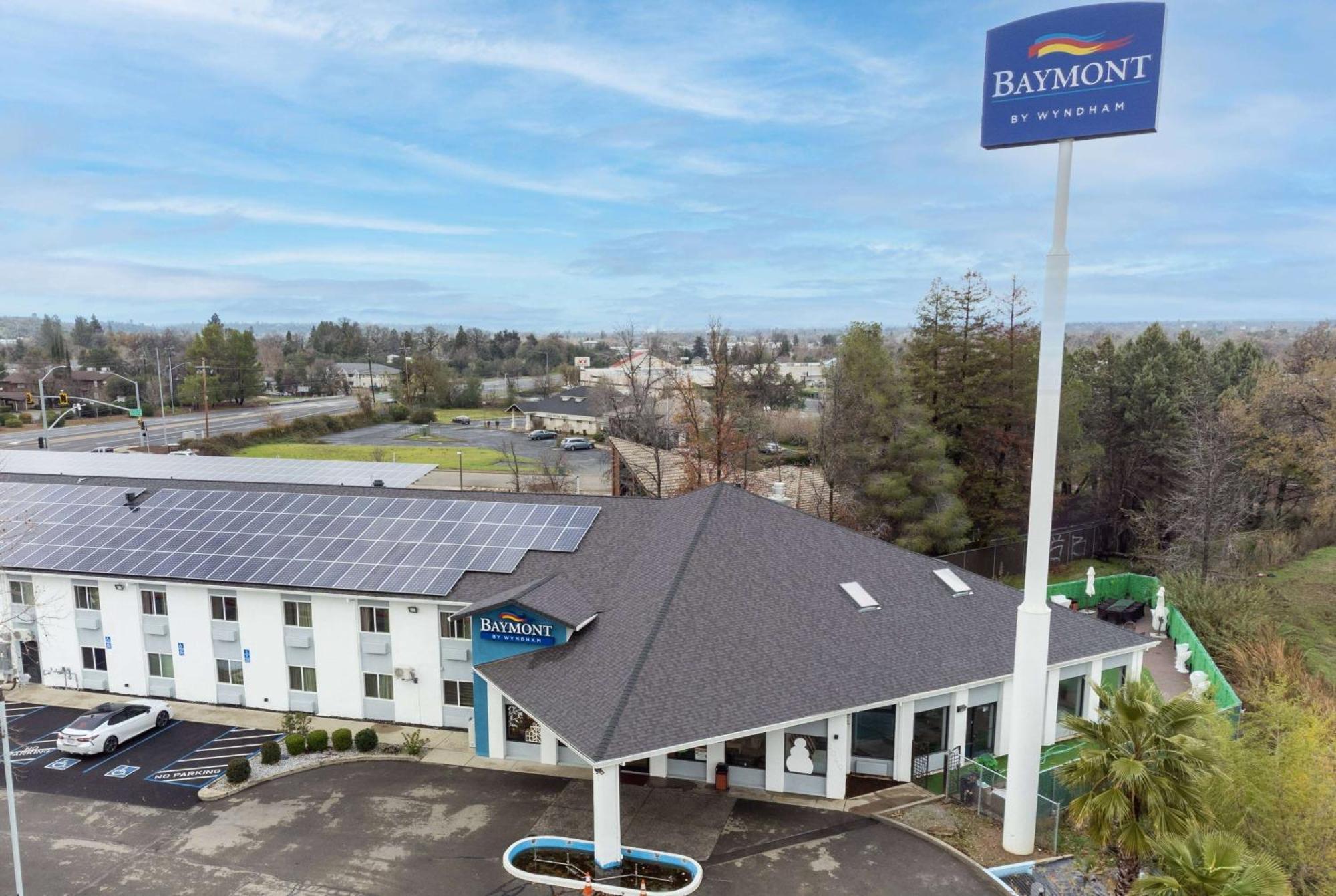Baymont By Wyndham Anderson Motel Екстериор снимка