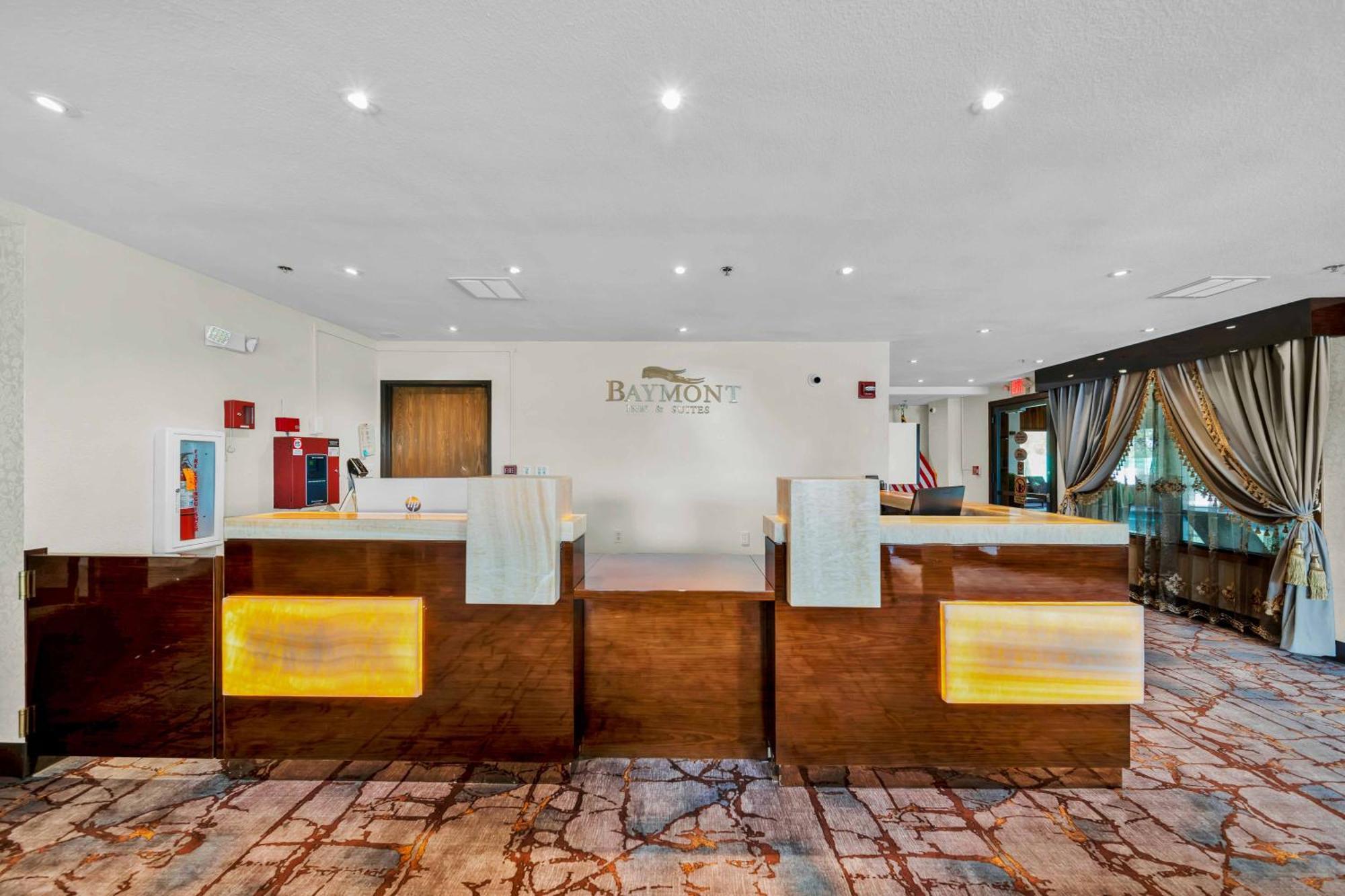 Baymont By Wyndham Anderson Motel Екстериор снимка